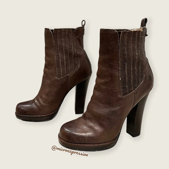 $379 Frye Donna Chelsea Dark Brown Leather Stretchy Gore Sexy Ankle Bootie Heels - Picture 3 of 13